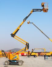 XCMG official 20m self-propelled articulated boom lift XGA20 mobile elevating work platform for sale